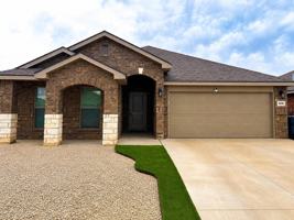 featured image of 2030 Kenwood Ave