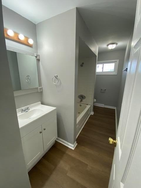 229 Newcastle Ct - Photo 5 of 15