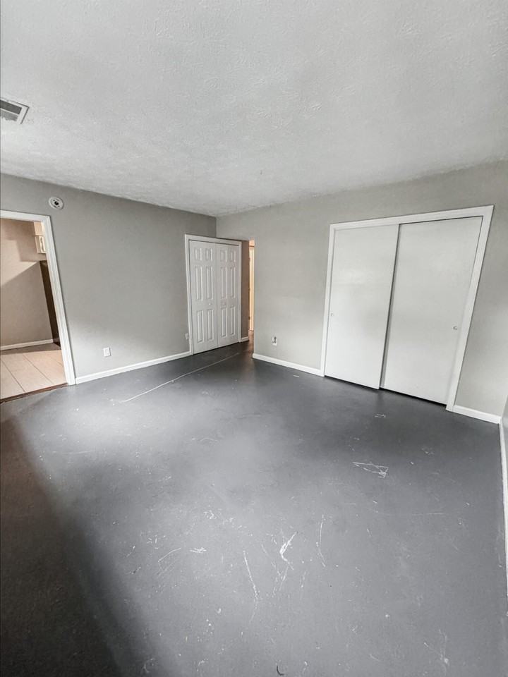 185 Donabrook Ct #C10 - Photo 3 of 13
