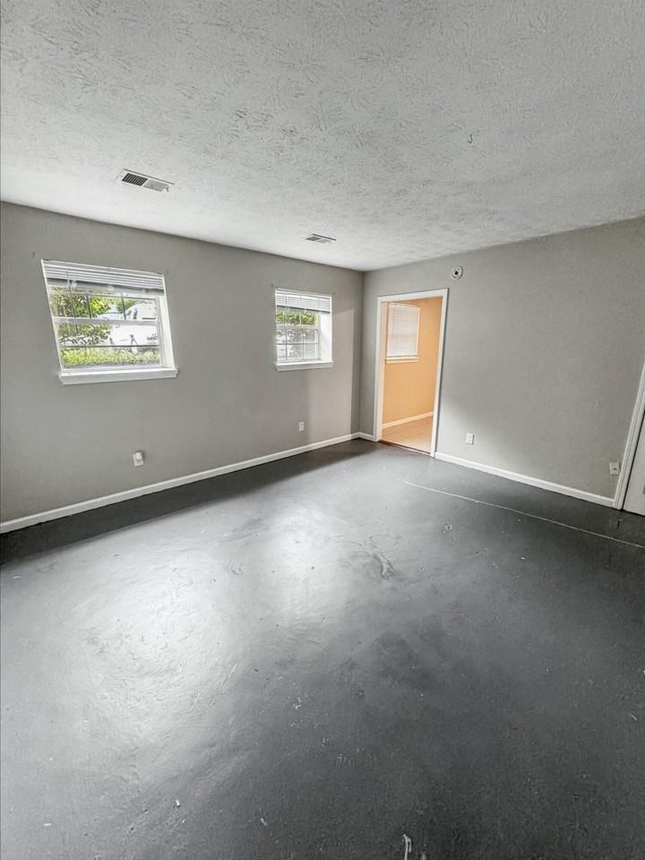 185 Donabrook Ct #C10 - Photo 4 of 13