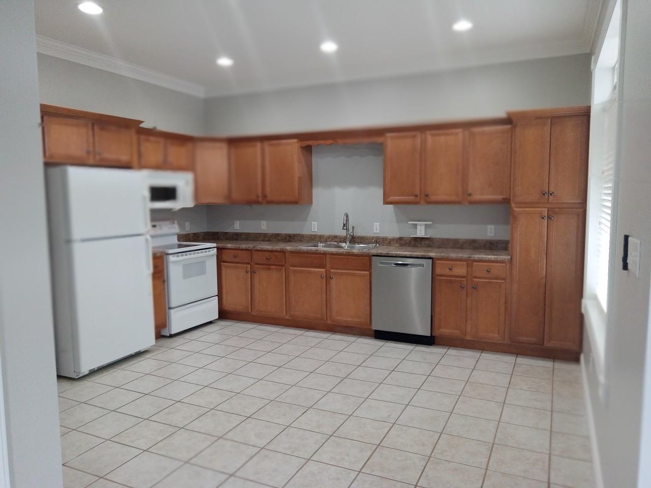 11 Margaret Rose Ln - Photo 6 of 17