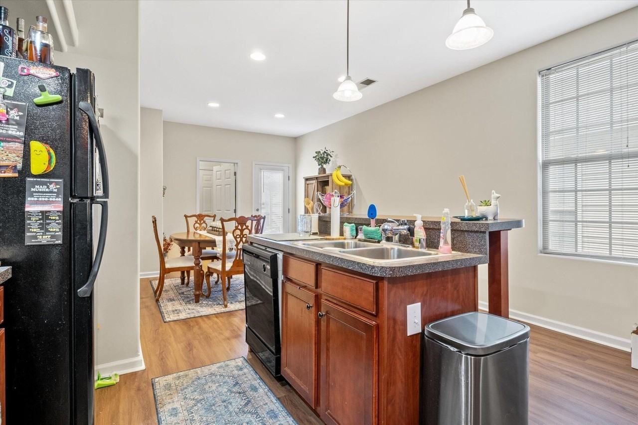 2537 Sun Seeker Ct - Photo 6 of 20