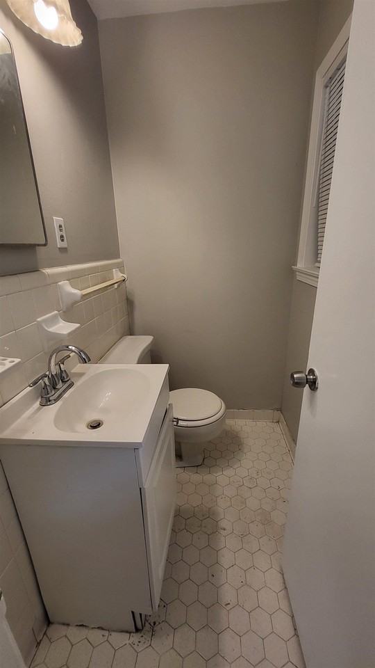 4697 Grecco Dr - Photo 7 of 11