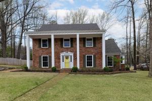 featured image of 8441 Dogwood Rd