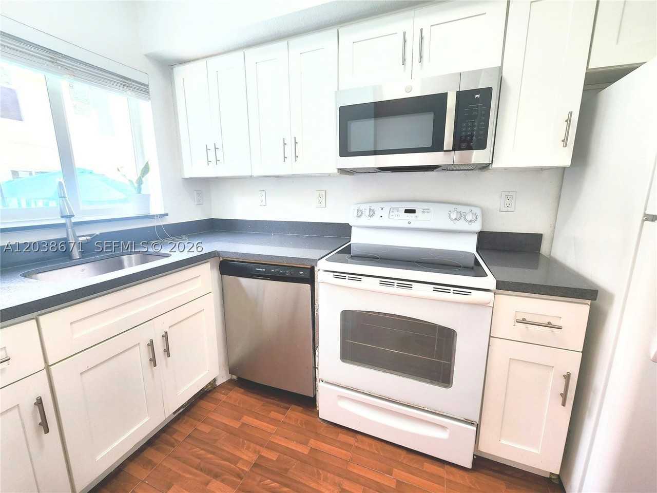 481 Nw 84th Ln #481 - Photo 6 of 13