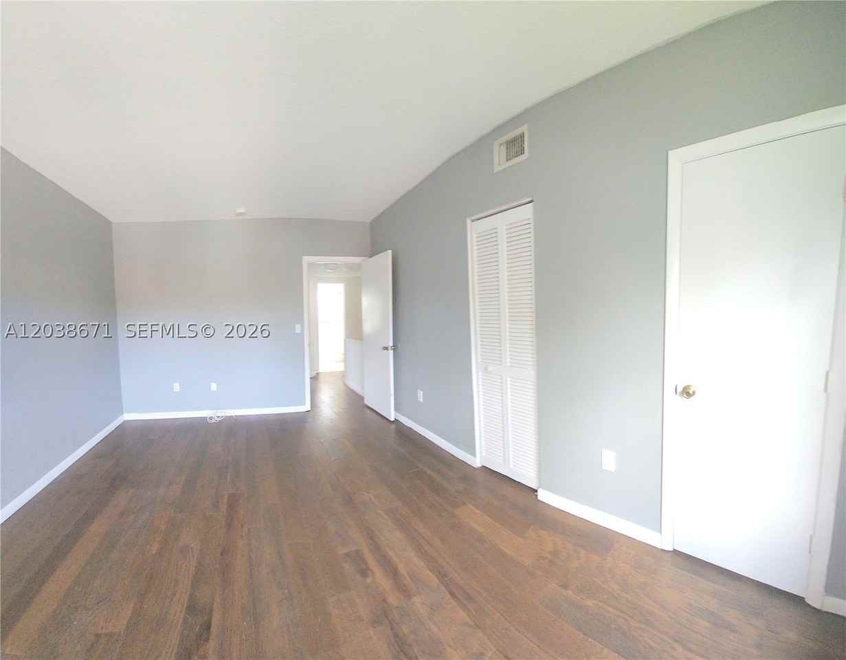 481 Nw 84th Ln #481 - Photo 7 of 13
