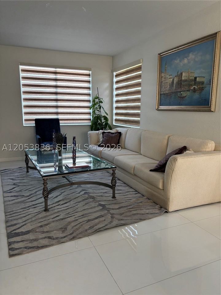 1362 Canary Island Dr - Photo 2 of 12