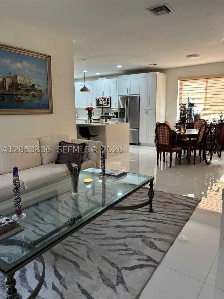 1362 Canary Island Dr - Photo 4 of 12