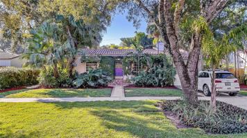 featured image of 38 Nw 105th St
