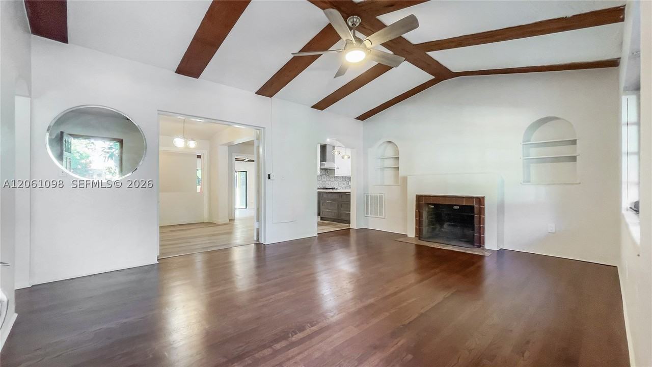 38 Nw 105th St - Photo 6 of 23