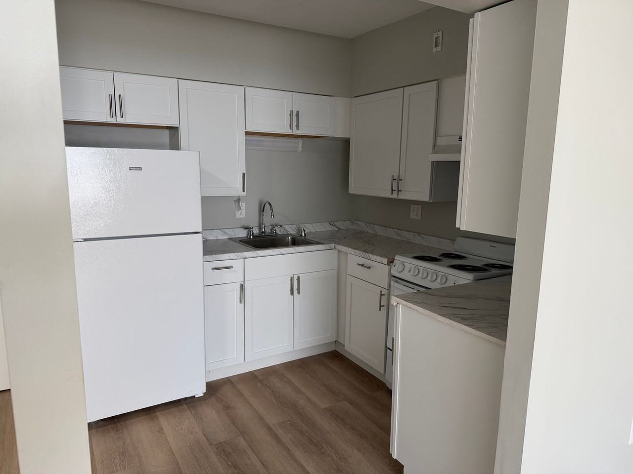 Legacy Eastgate Apartments - Photo 2 of 13