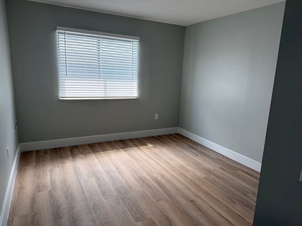 Legacy Eastgate Apartments - Photo 4 of 13