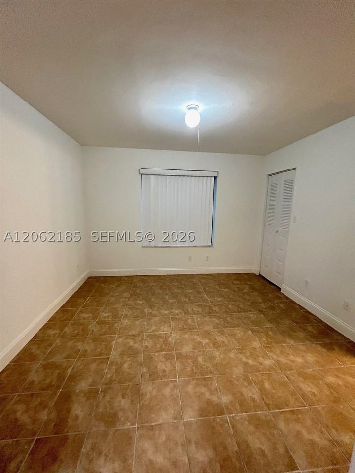 1186 Coral Club Dr #1186 - Photo 6 of 9