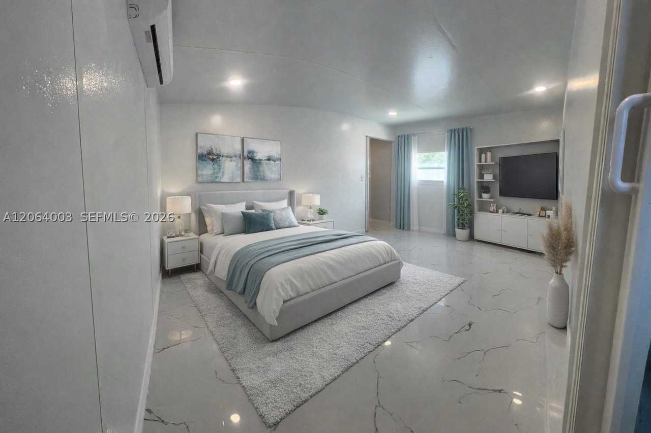 9625 Nw 36th Ave - Photo 3 of 15