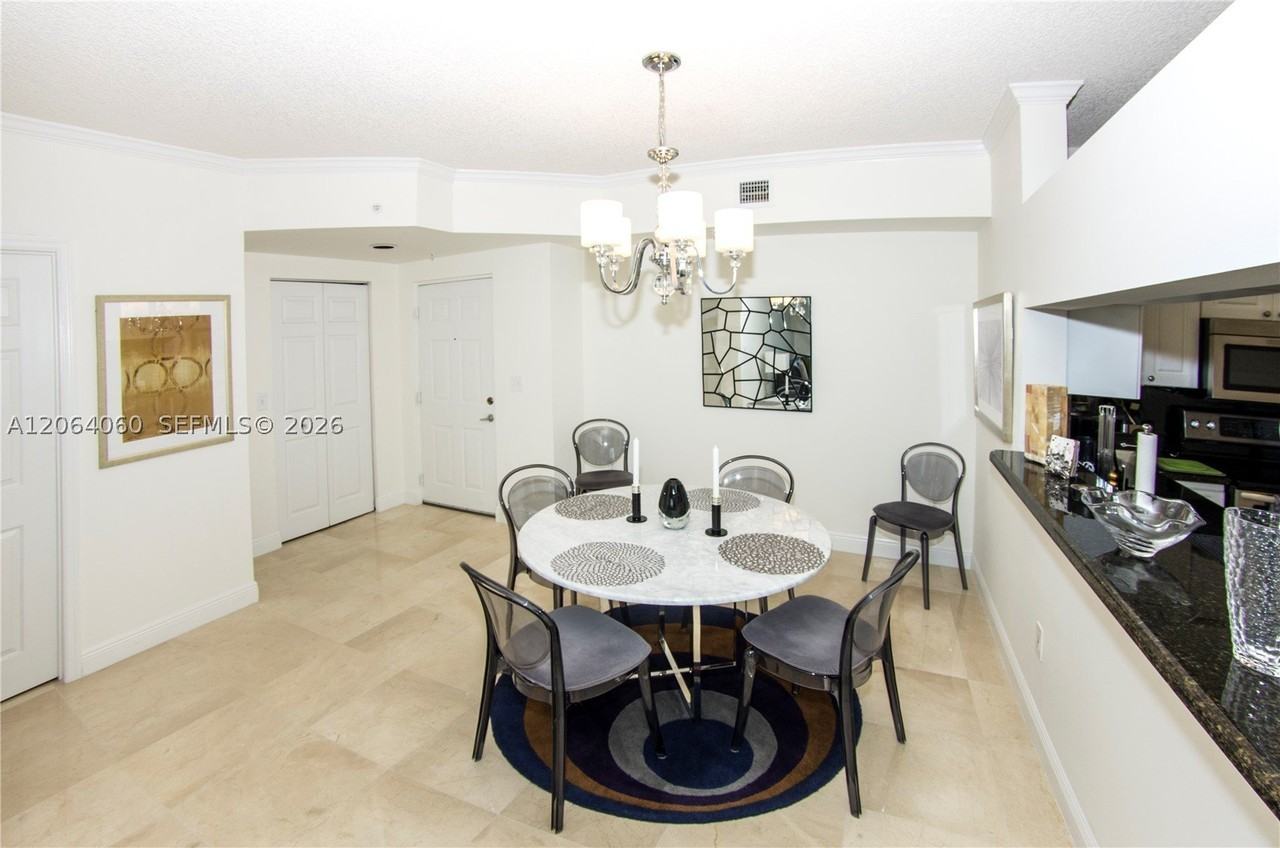 17150 N Bay Rd #2408 - Photo 7 of 43