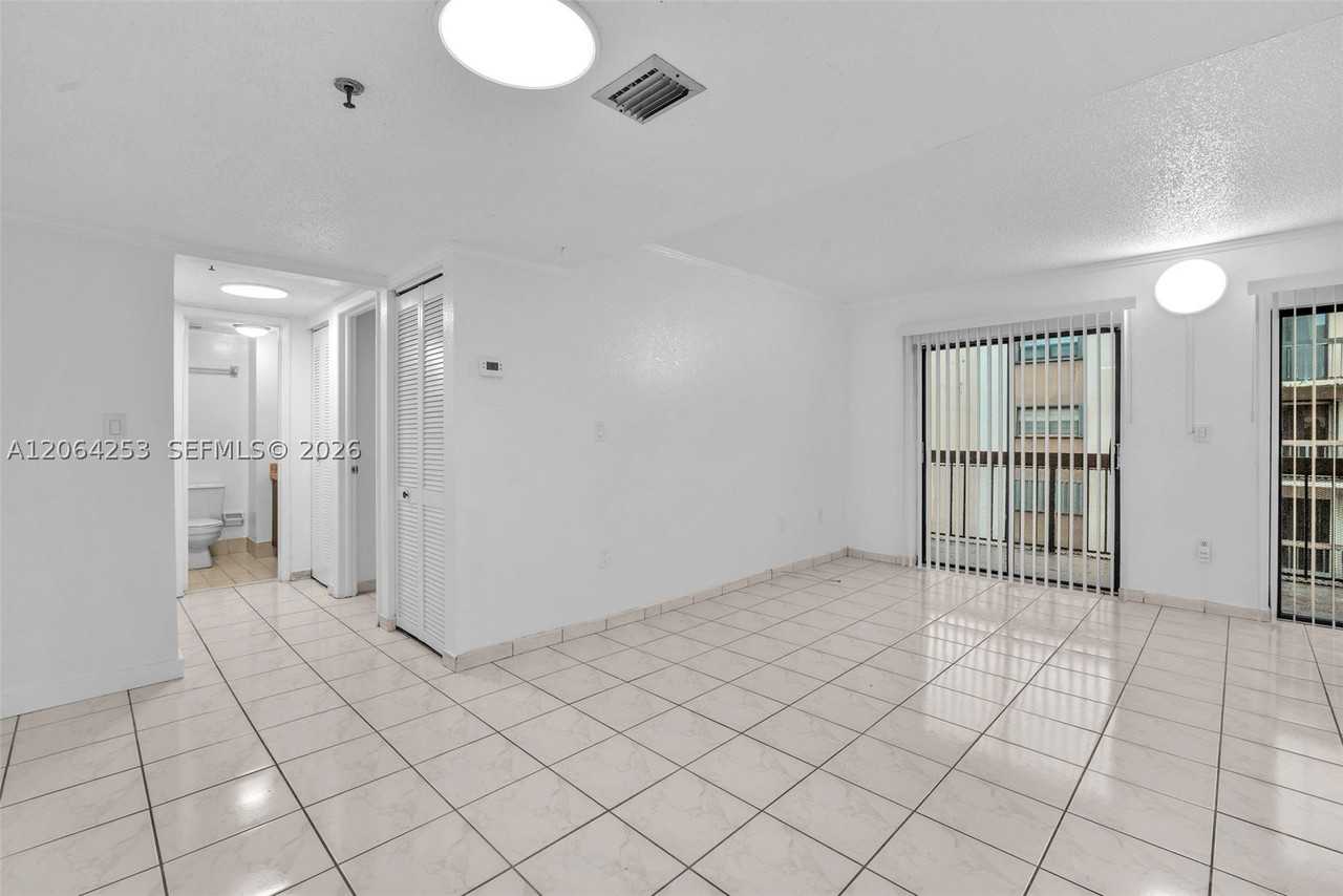 5249 Nw 7th St #416 - Photo 3 of 22
