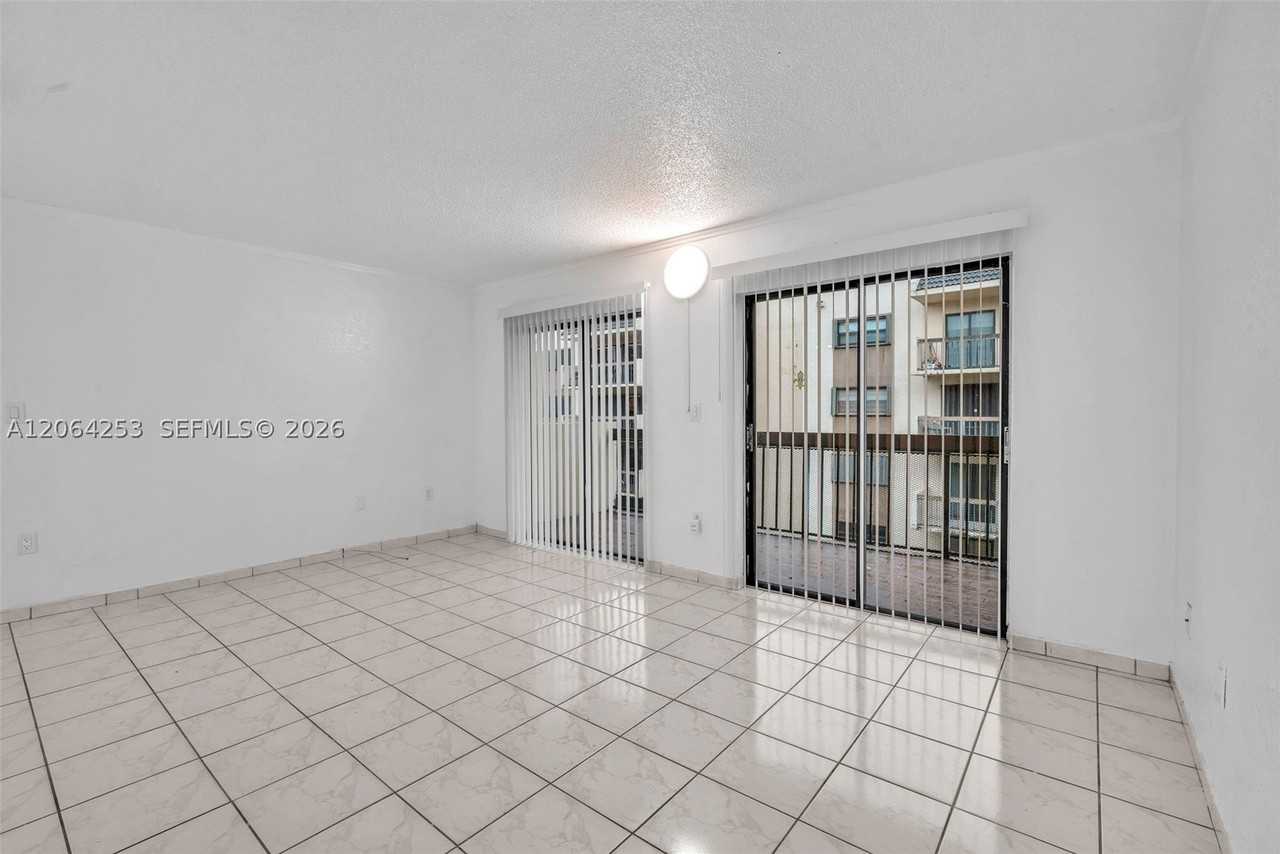 5249 Nw 7th St #416 - Photo 4 of 22
