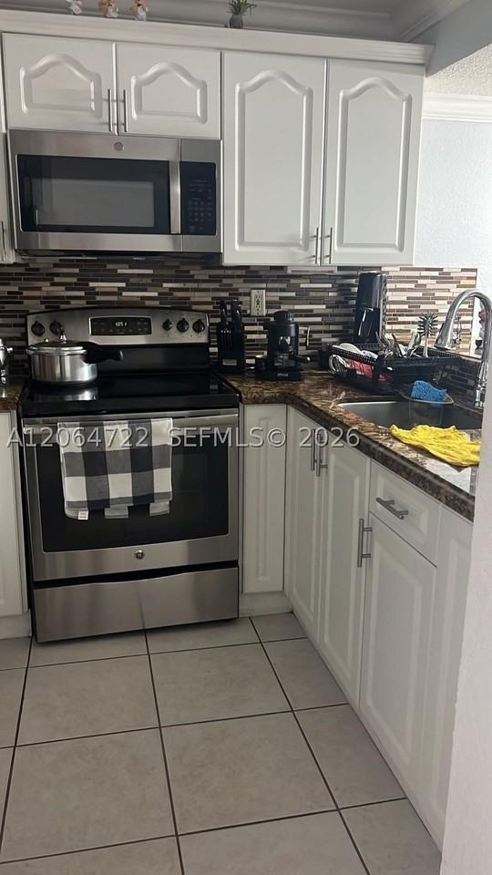 180 Royal Palm Rd #209 - Photo 3 of 6