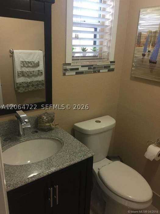 180 Royal Palm Rd #209 - Photo 5 of 6