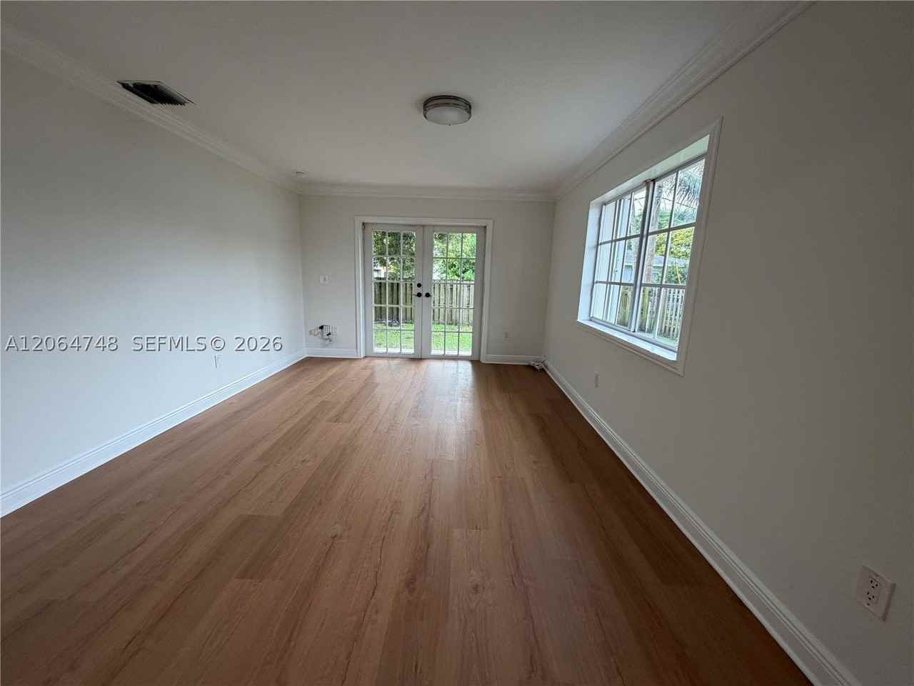 6746 Sw 32nd Ter - Photo 7 of 26