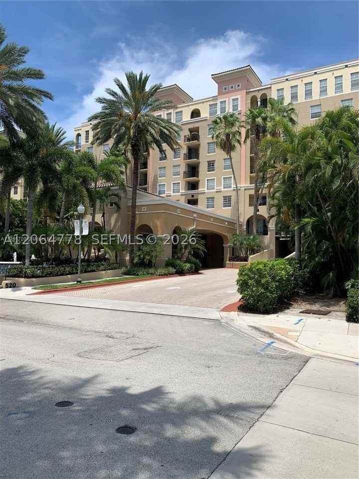 520 Se 5th Ave #2409