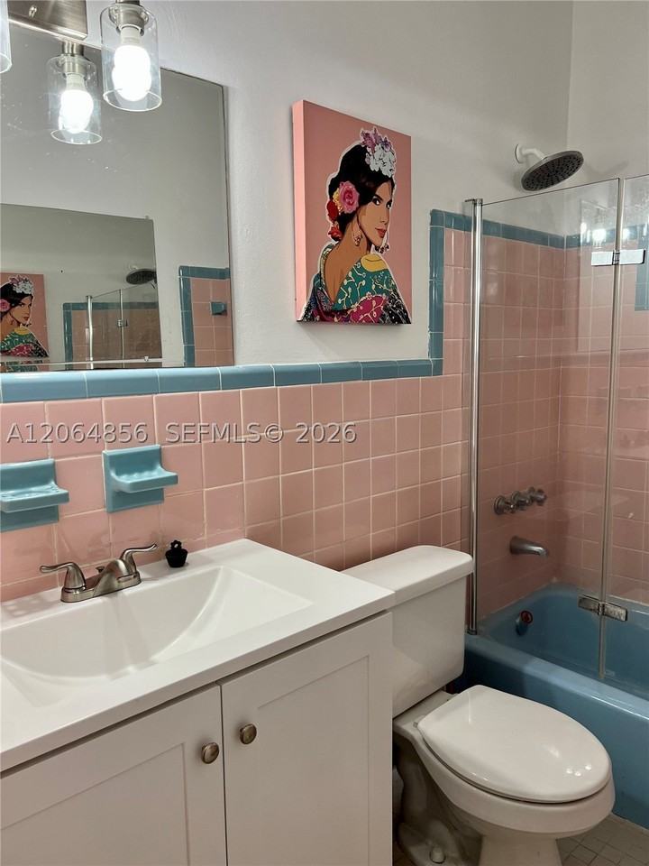 644 Meridian Ave #10 - Photo 6 of 8