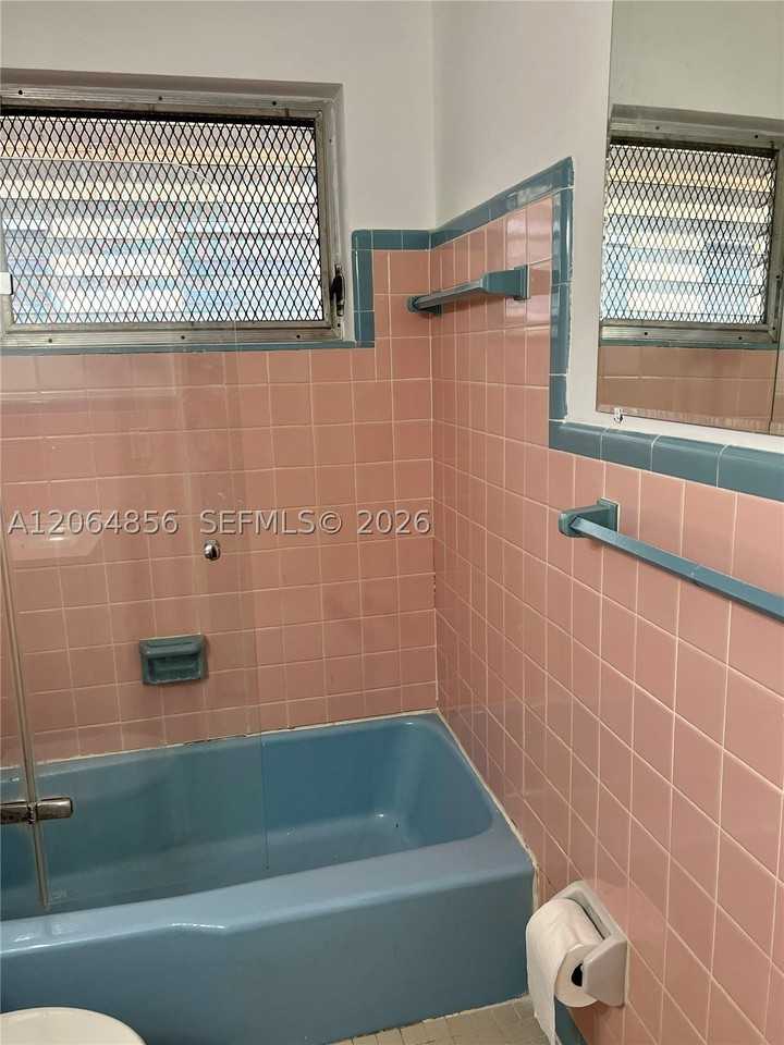 644 Meridian Ave #10 - Photo 7 of 8