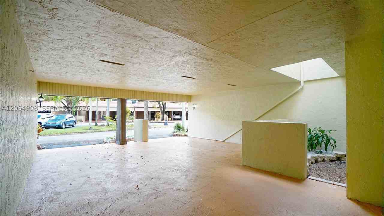3823 Estepona Ave - Photo 2 of 27