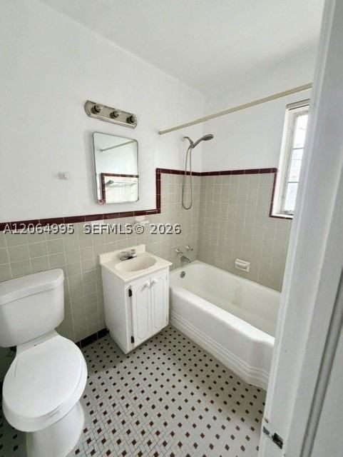 1010 E Ponce De Leon Blvd #3 - Photo 6 of 8