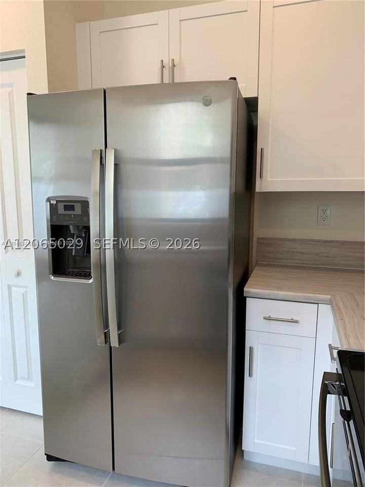 11089 W 34th Ct #11089 - Photo 3 of 13