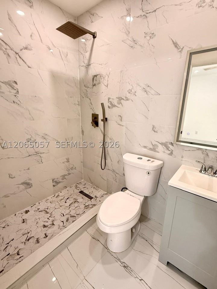 4088 Sw 51st St #A - Photo 7 of 15