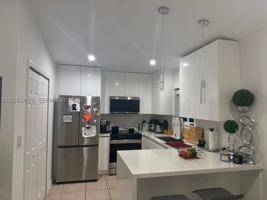 featured image of 945 Ne 33rd Ter #201