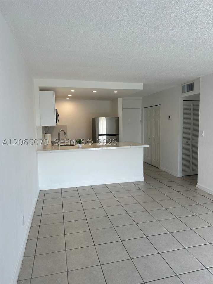 801 Nw 47th Ave #608W - Photo 7 of 21