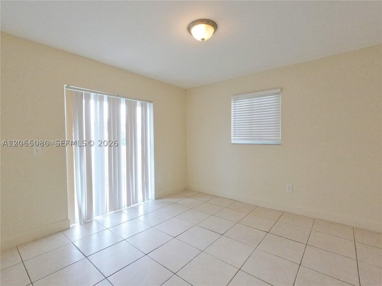 4906 Serafica Dr #7 - Photo 4 of 10