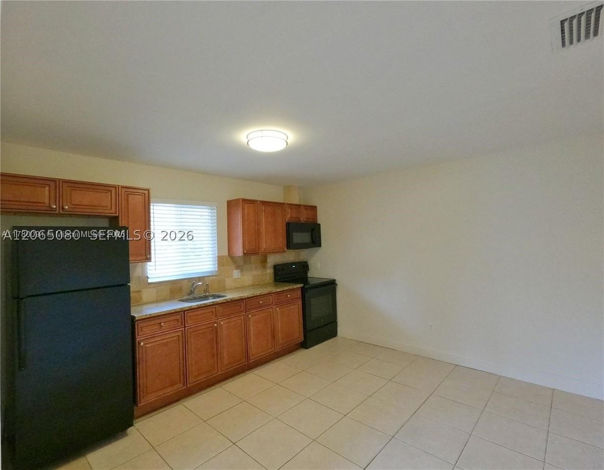 4906 Serafica Dr #7 - Photo 5 of 10