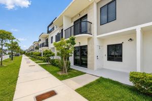 featured image of 26175 Sw 145th Ct