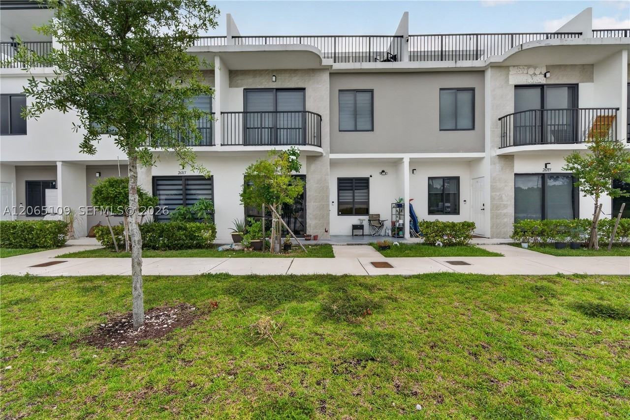 26175 Sw 145th Ct - Photo 2 of 27