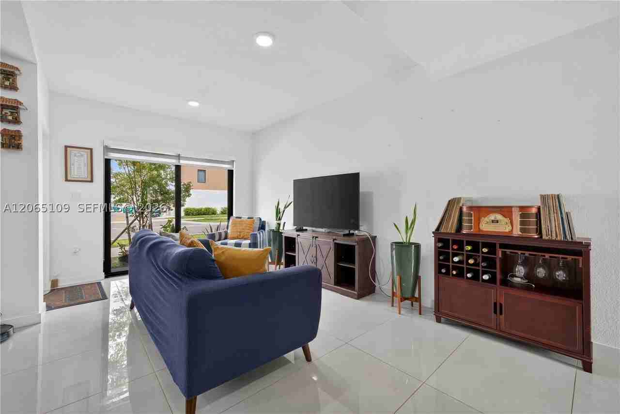 26175 Sw 145th Ct - Photo 4 of 27