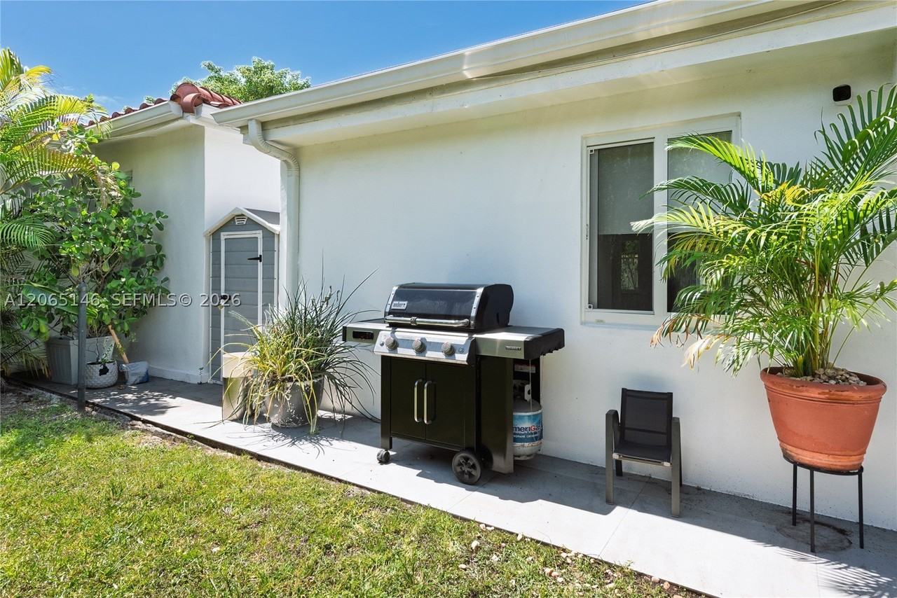 1450 Sw 20th Ave #1450 - Photo 7 of 35
