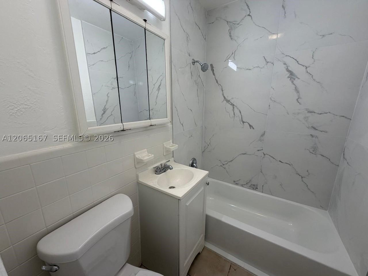1845 Pembroke Rd #4-27 - Photo 4 of 6