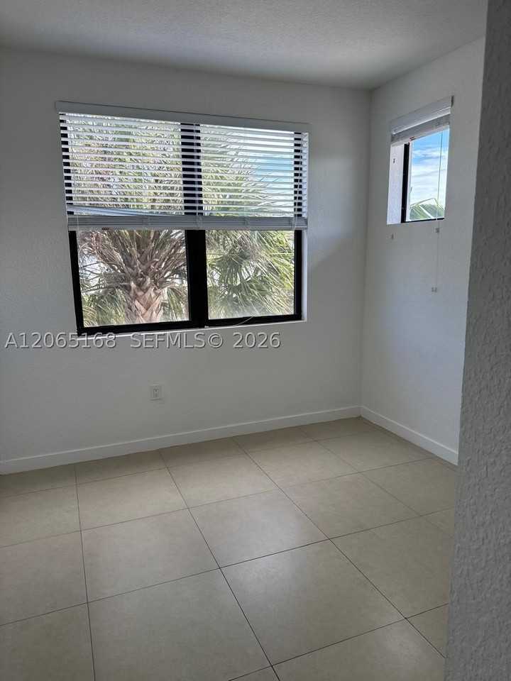 13371 Sw 251st Ter #101 - Photo 3 of 8