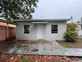 2380 Nw Flagler Ter #R - Photo 1 of 1