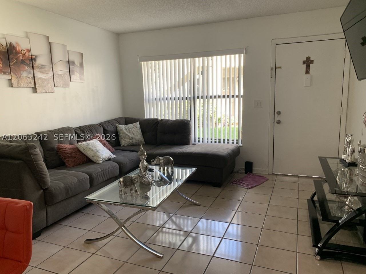 15324 Sunset Dr #12-14 - Photo 3 of 11