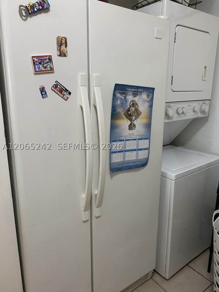 15324 Sunset Dr #12-14 - Photo 4 of 11