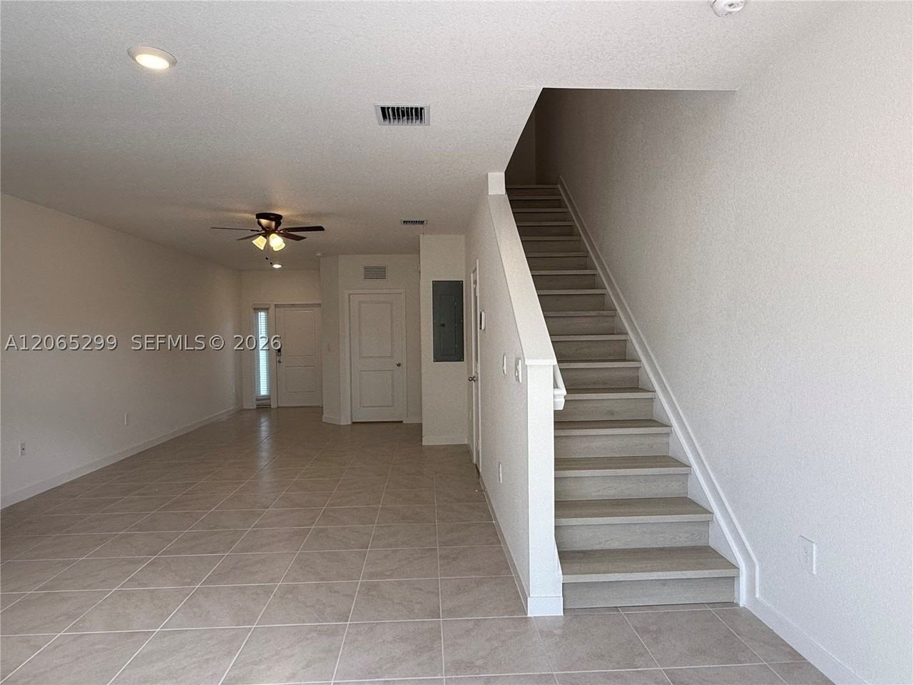 540 Ne 1st Dr #0 - Photo 5 of 18