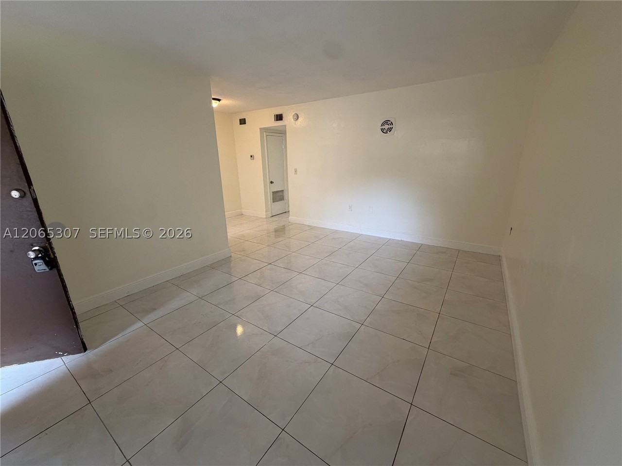 16150 Ne 19th Ct #2 - Photo 2 of 9
