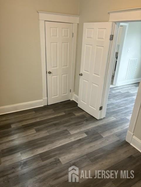 331 Somerset St - Photo 6 of 13