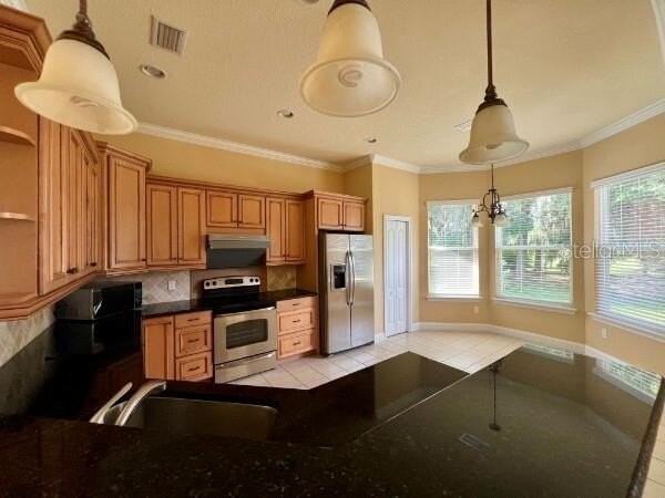 8913 Sw 74th Ave - Photo 6 of 29