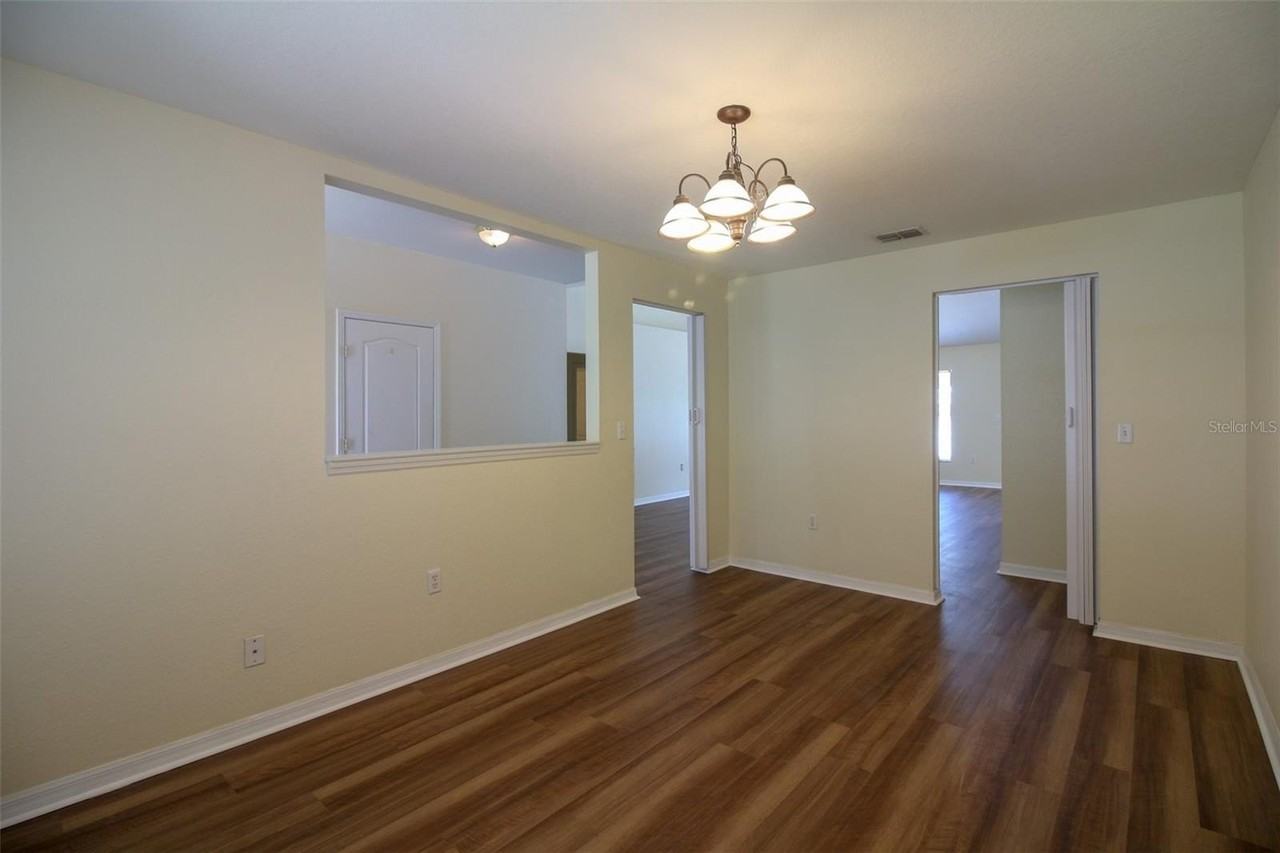 6719 Highlands Creek Blvd - Photo 6 of 32