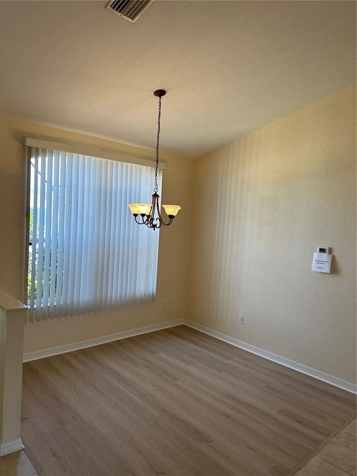 8171 Rocliff Ave - Photo 6 of 19
